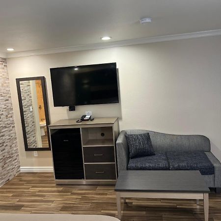 Walnut Inn & Suites West Covina Dış mekan fotoğraf