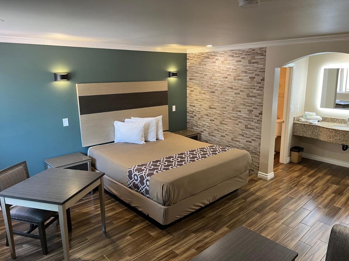 Walnut Inn & Suites West Covina Dış mekan fotoğraf