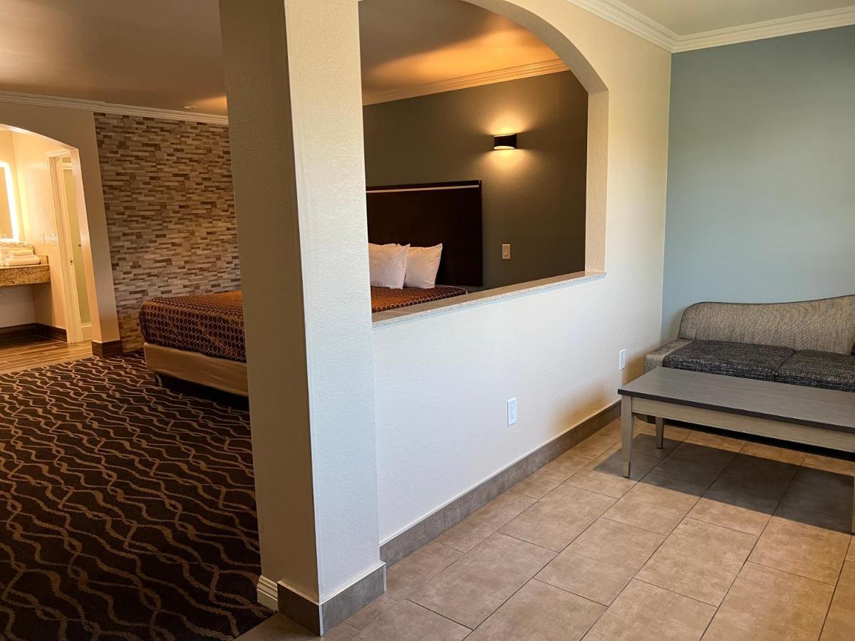 Walnut Inn & Suites West Covina Dış mekan fotoğraf
