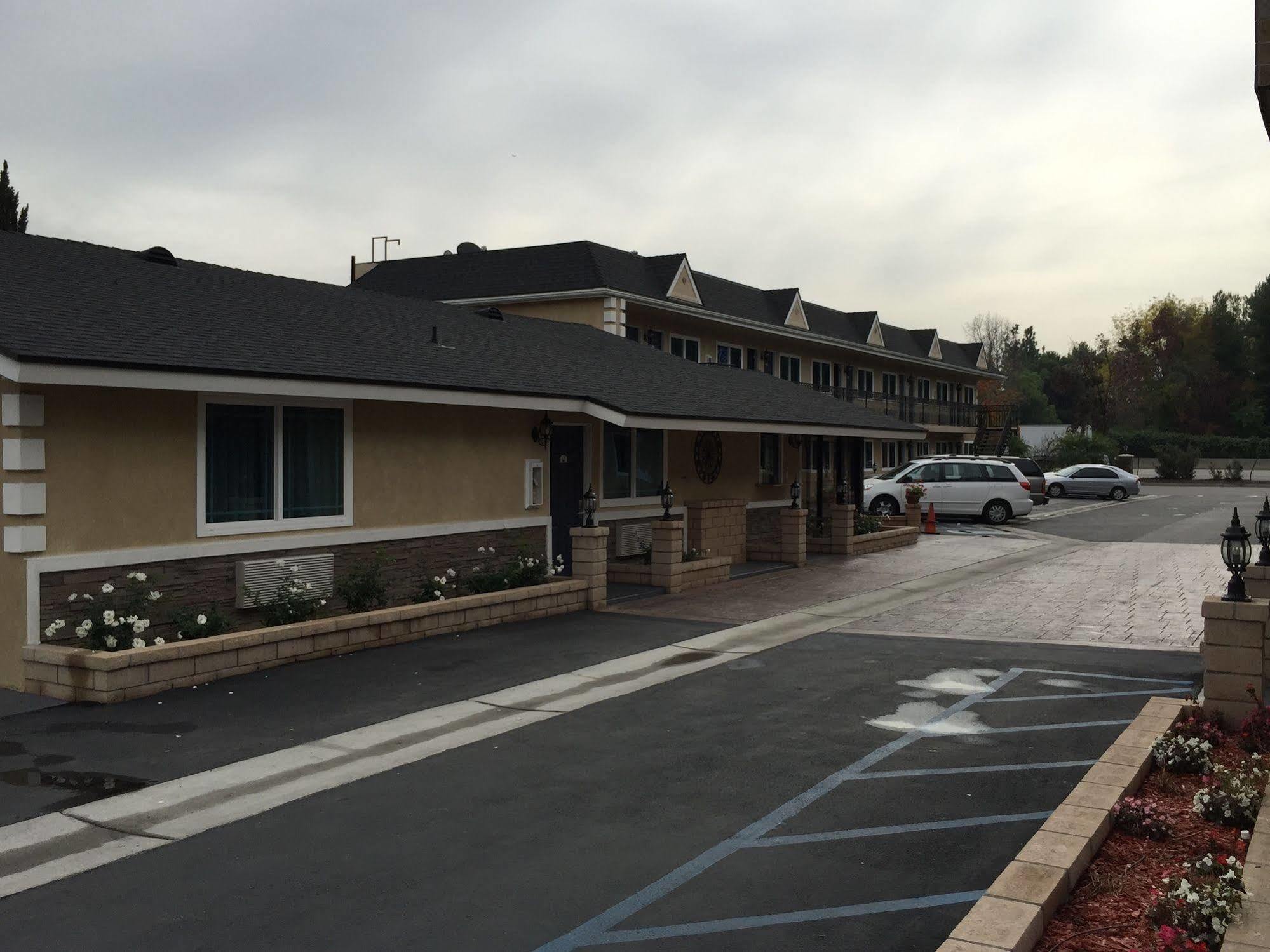 Walnut Inn & Suites West Covina Dış mekan fotoğraf