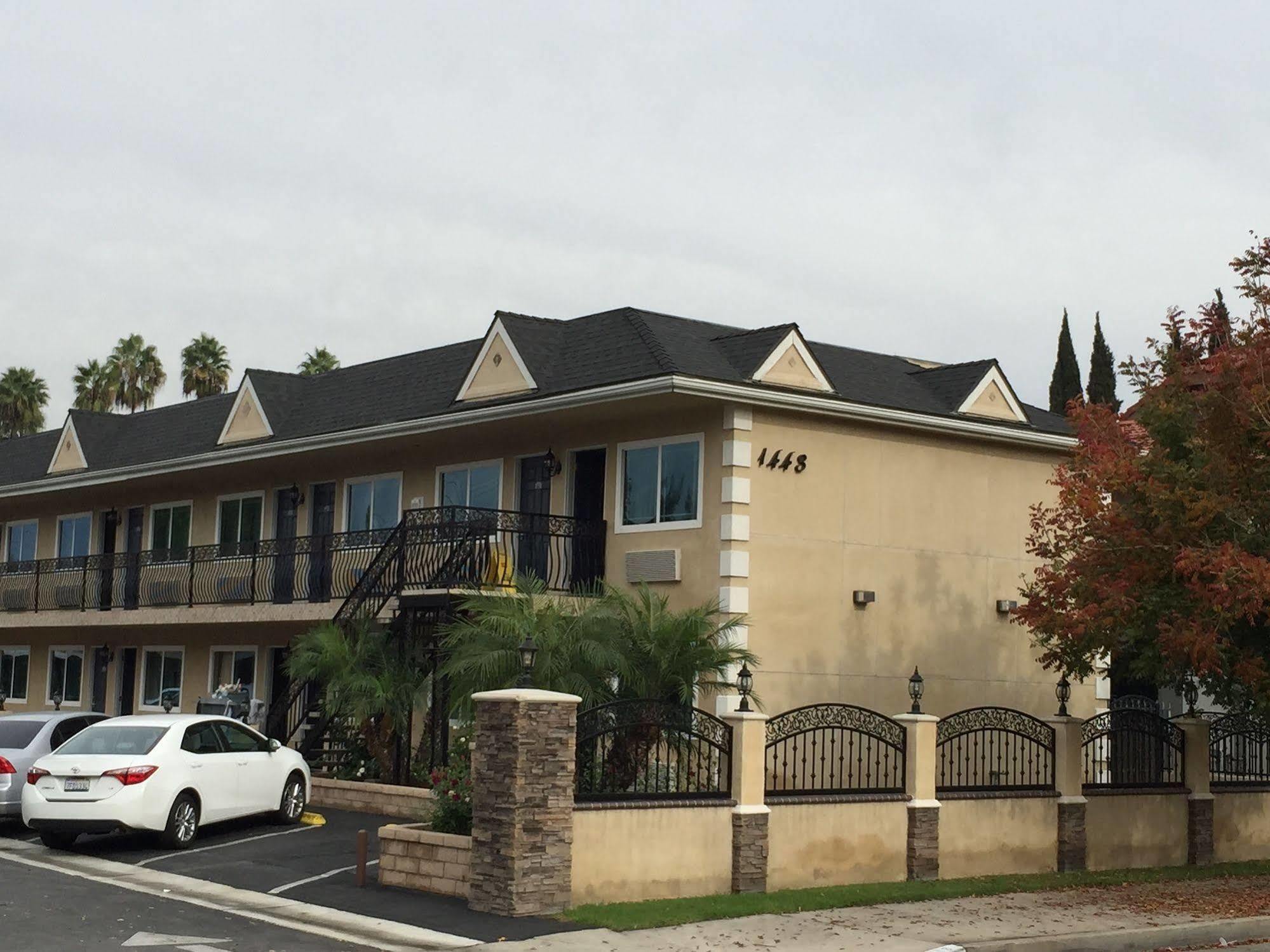 Walnut Inn & Suites West Covina Dış mekan fotoğraf